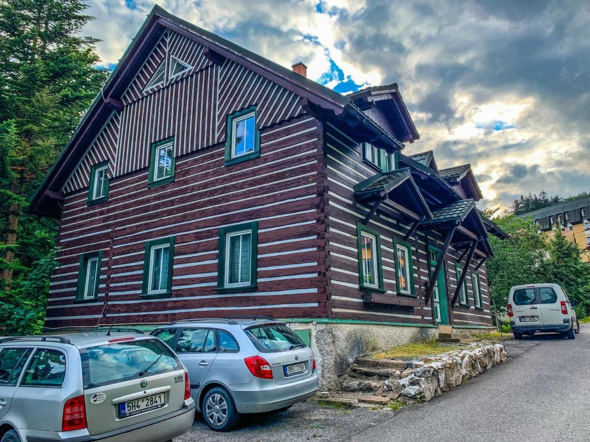 Penzion Zelene Udoli Янске-Лазне Екстер'єр фото
